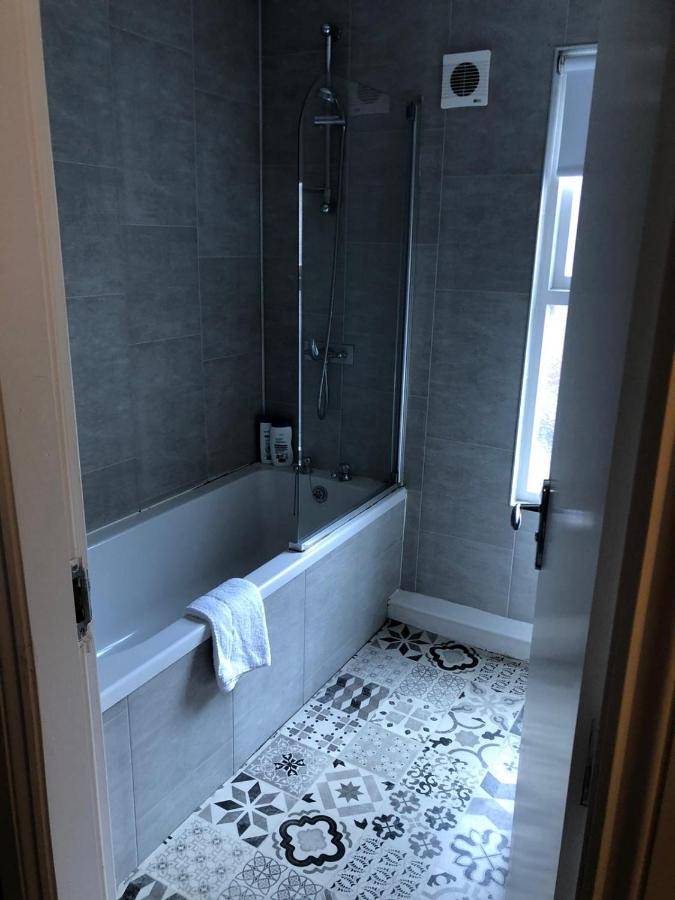 Beautiful Historic 1870 Home Fully Renovated & Modernised Белфаст Екстериор снимка